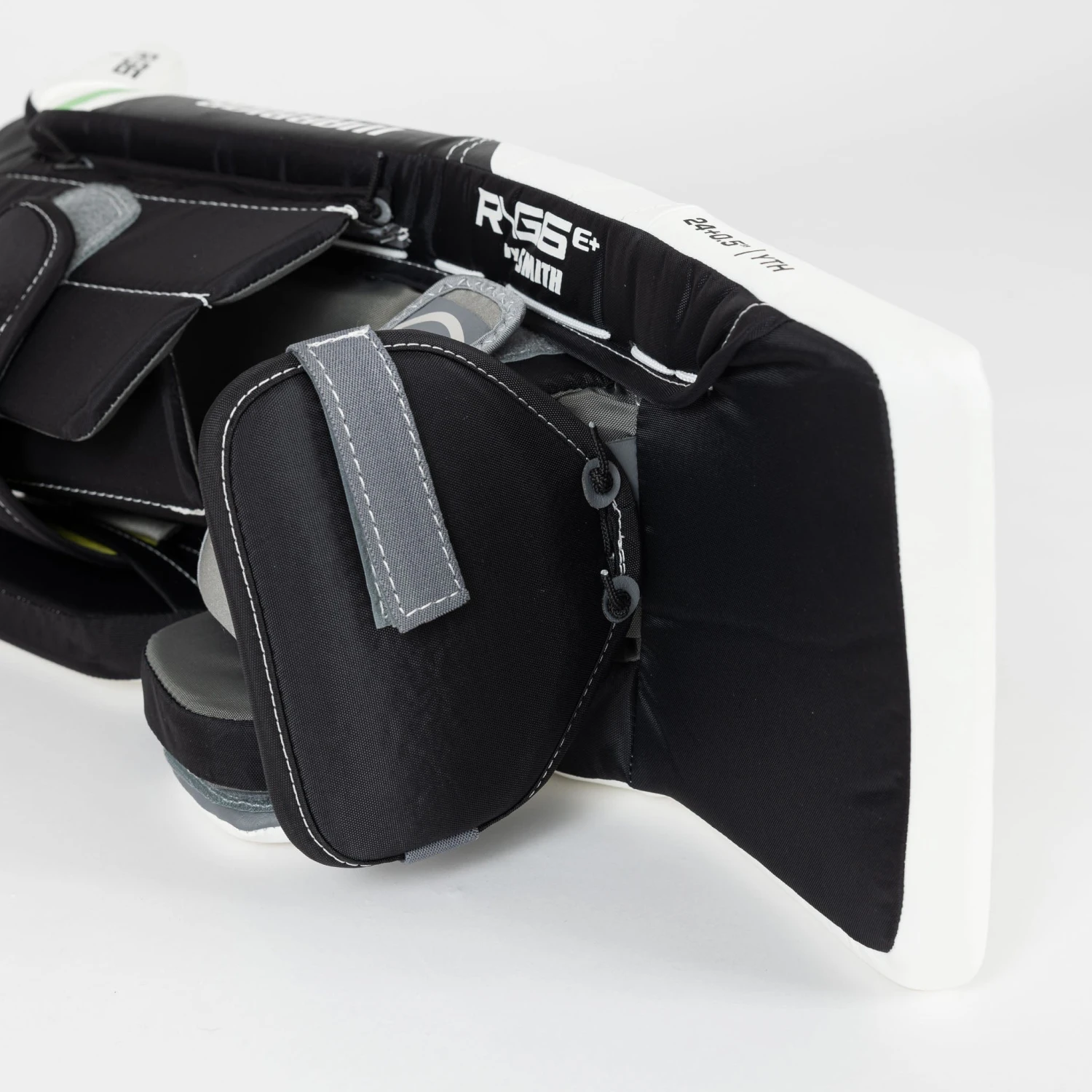 Warrior Ritual G6 E+ Youth Goalie Leg Pads - Image 7