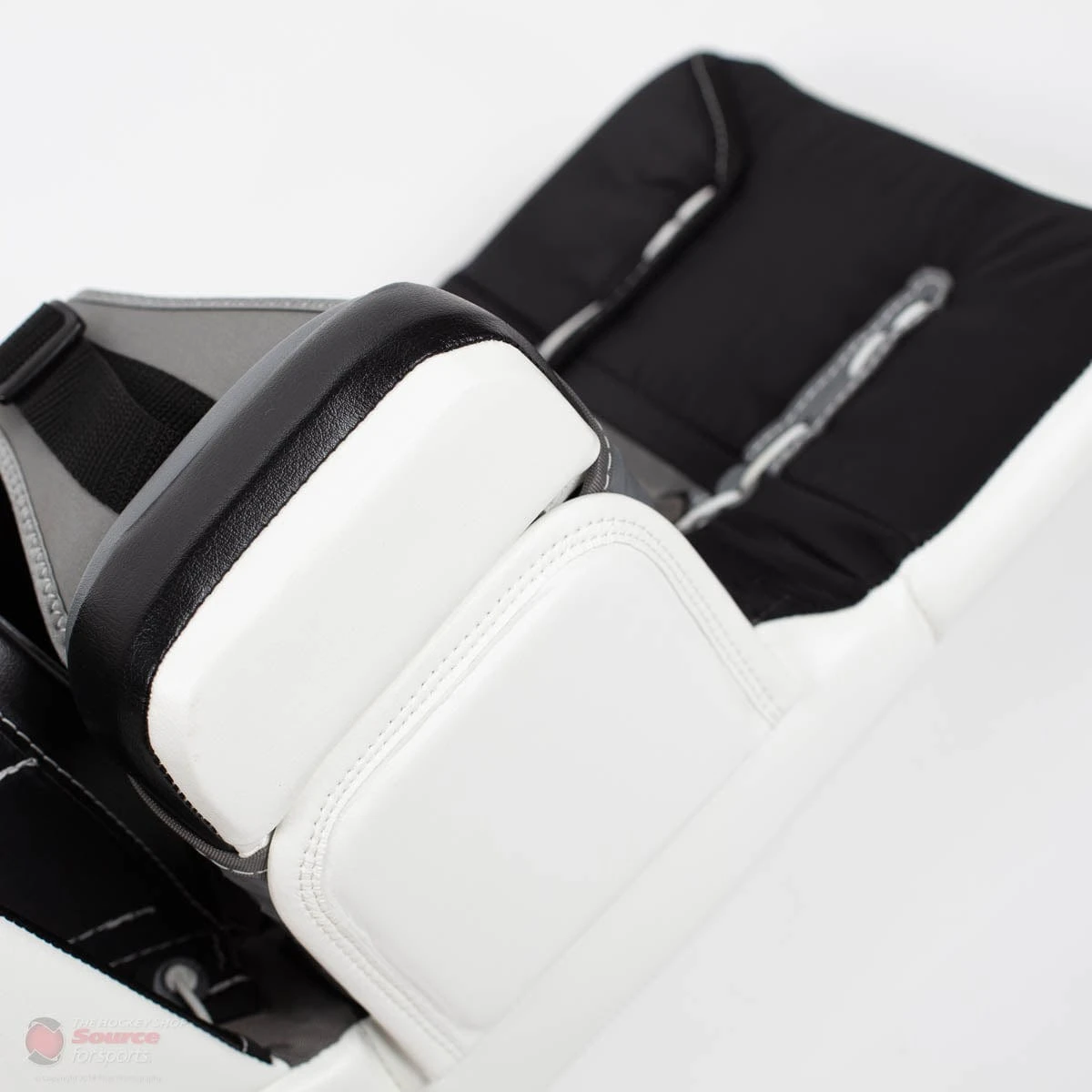 Warrior Ritual GT2 Intermediate Goalie Leg Pads - Image 7